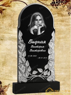 Памятник резной из гранита ЧПУ "Вьющиеся розы" — ritualum.ru